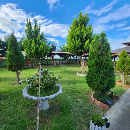 Sea View Wooden Alpehytte Lezhë