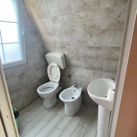 Sea View Wooden Alpehytte