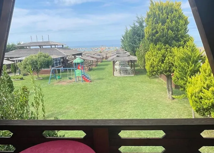 Sea View Wooden * Лежа