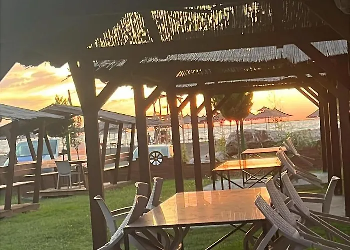 Sea View Wooden Шале Лежа