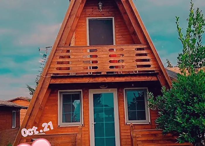 Sea View Wooden Chalet Lezhë